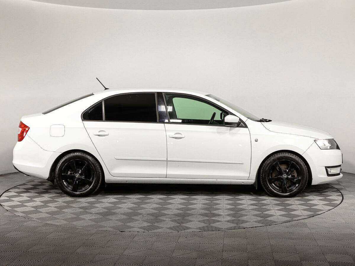 Купить Skoda Rapid с пробегом. Фото: #3