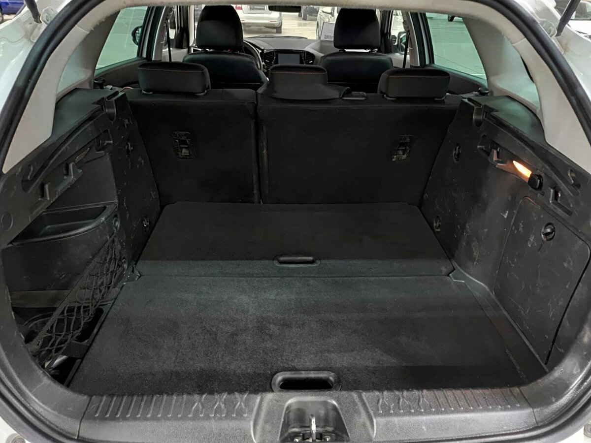 Купить Lada (ВАЗ) Vesta с пробегом. Фото: #9