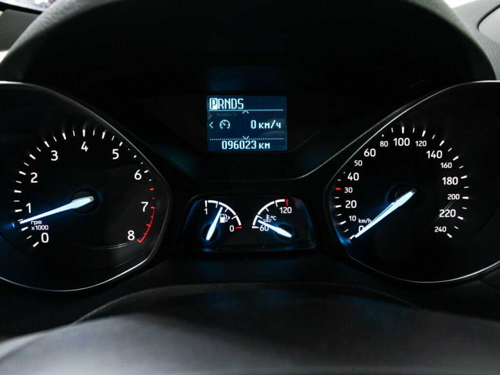 Купить Ford Kuga с пробегом. Фото: #11