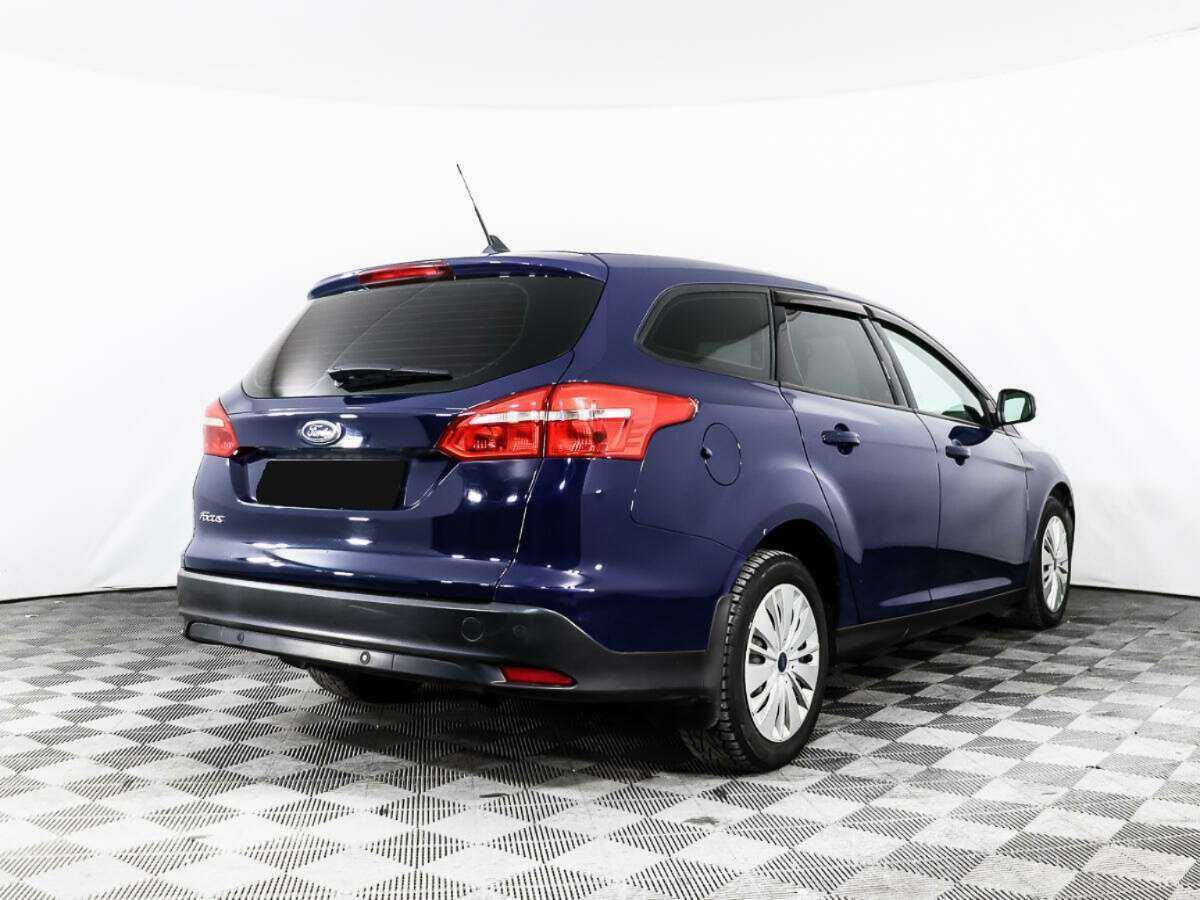 Купить Ford Focus с пробегом. Фото: #4