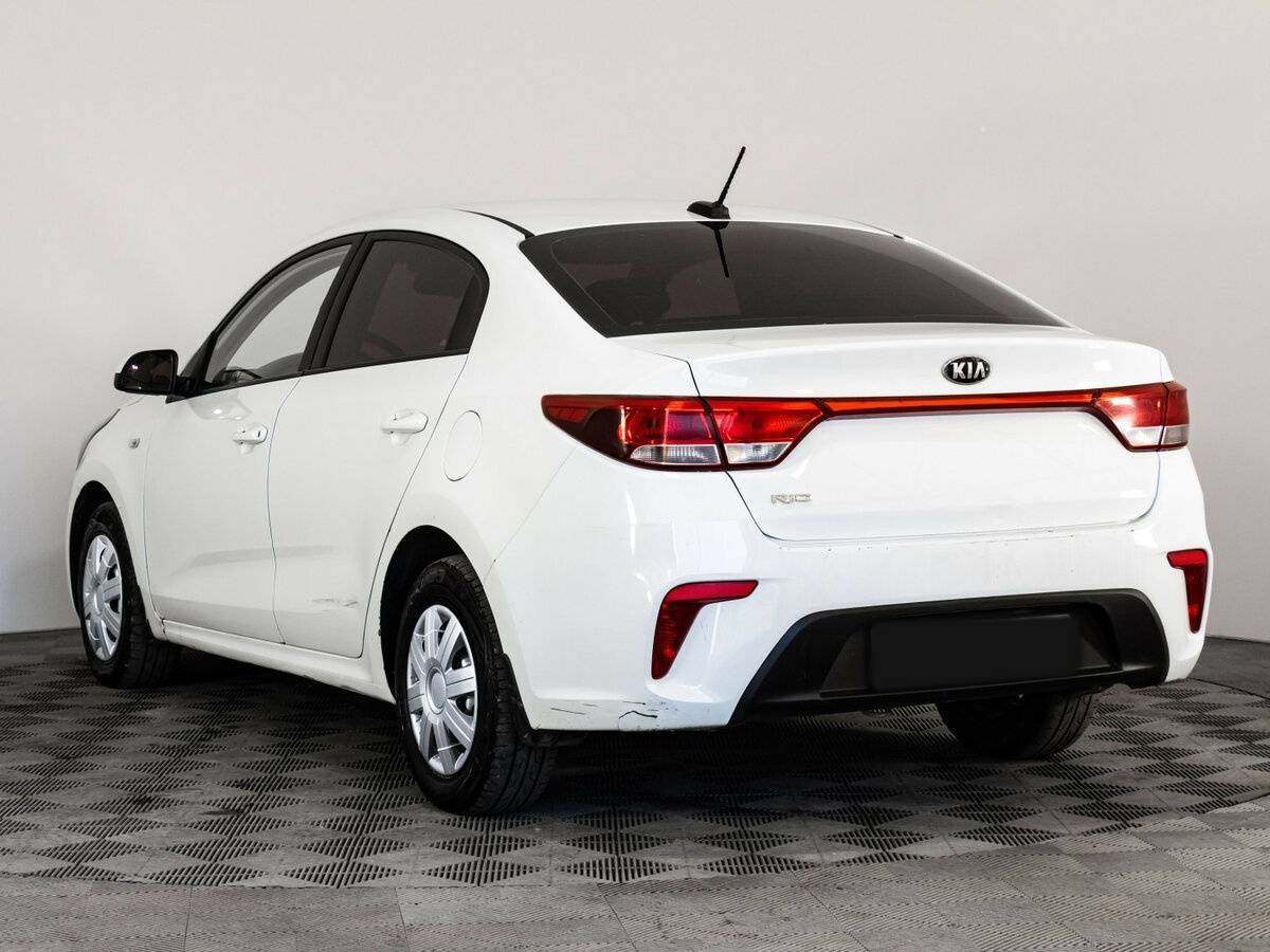 Купить Kia Rio с пробегом. Фото: #5