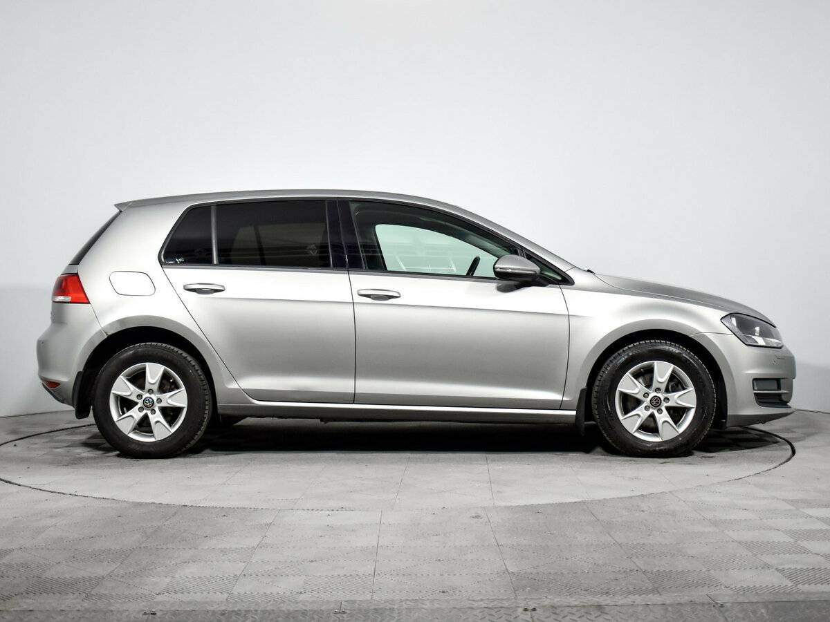 Купить Volkswagen Golf с пробегом. Фото: #3