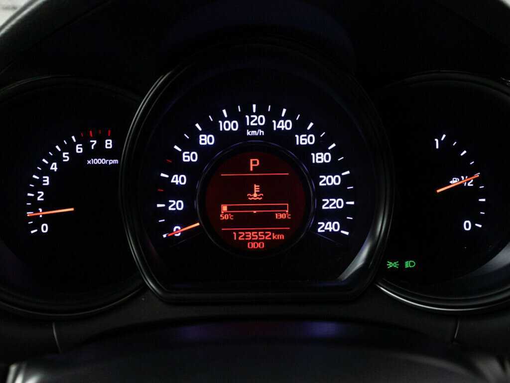 Купить Kia Ceed с пробегом. Фото: #11