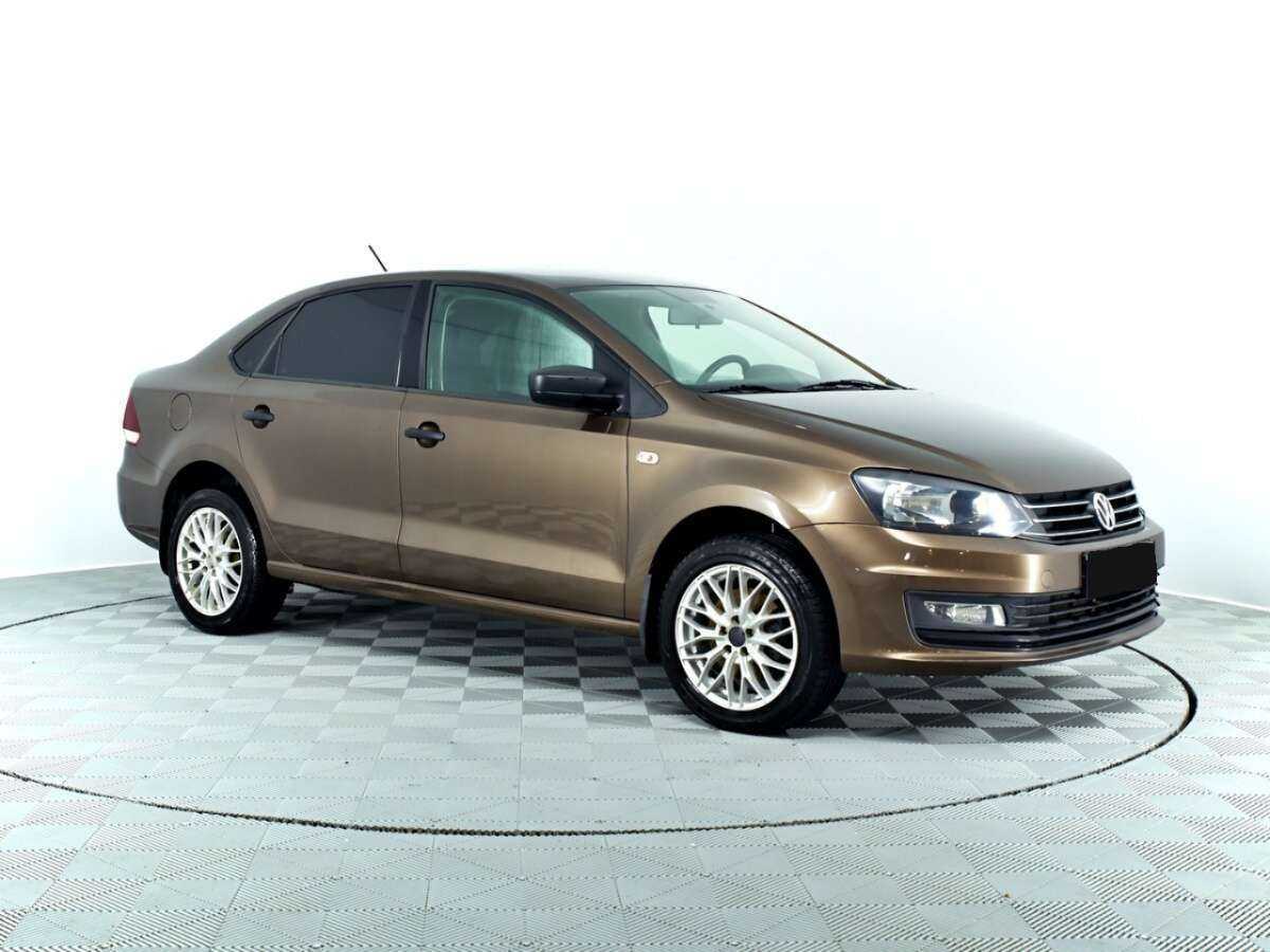 Купить Volkswagen Polo с пробегом. Фото: #2