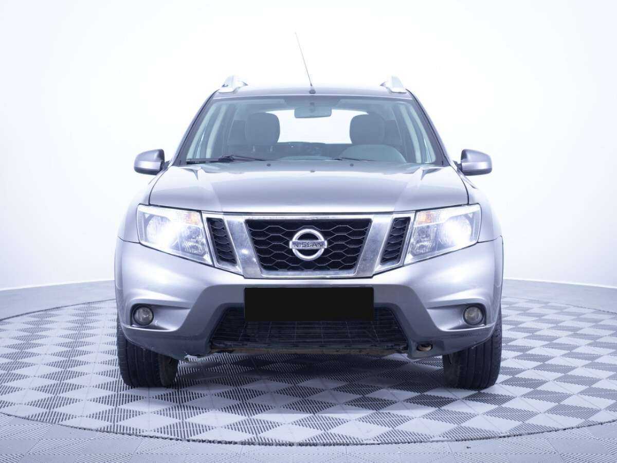 Купить Nissan Terrano с пробегом. Фото: #1