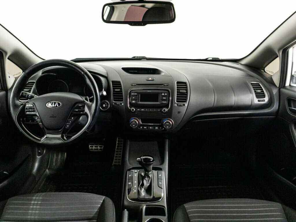 Купить Kia Cerato с пробегом. Фото: #11