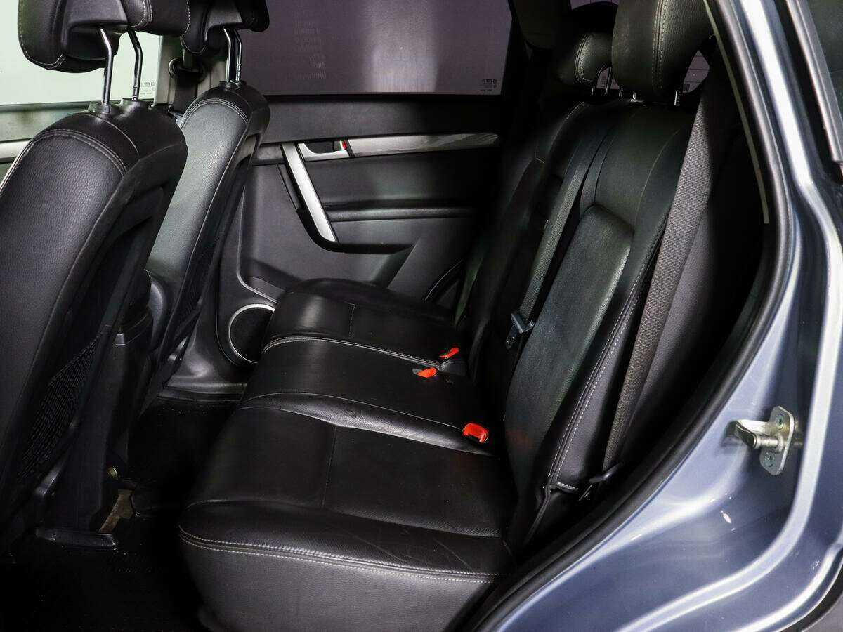 Купить Chevrolet Captiva с пробегом. Фото: #7