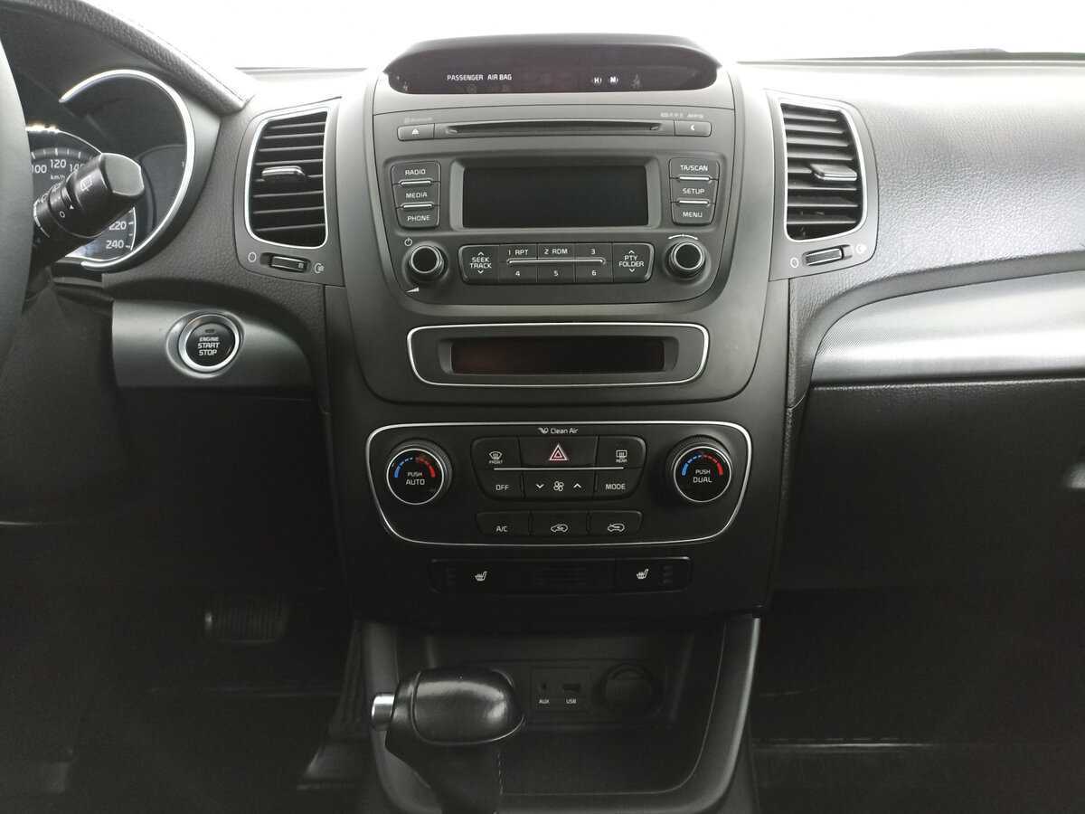 Купить Kia Sorento с пробегом. Фото: #11