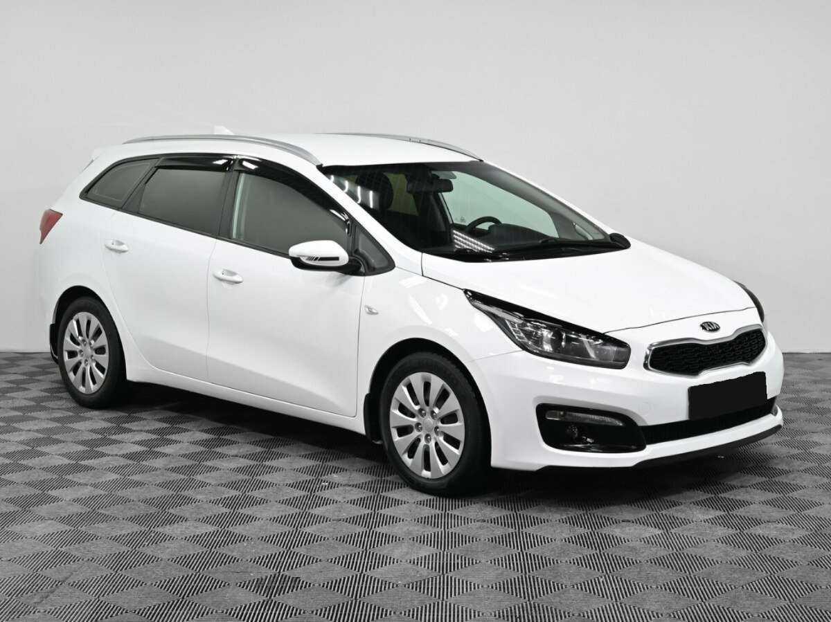 Купить Kia Ceed с пробегом. Фото: #2