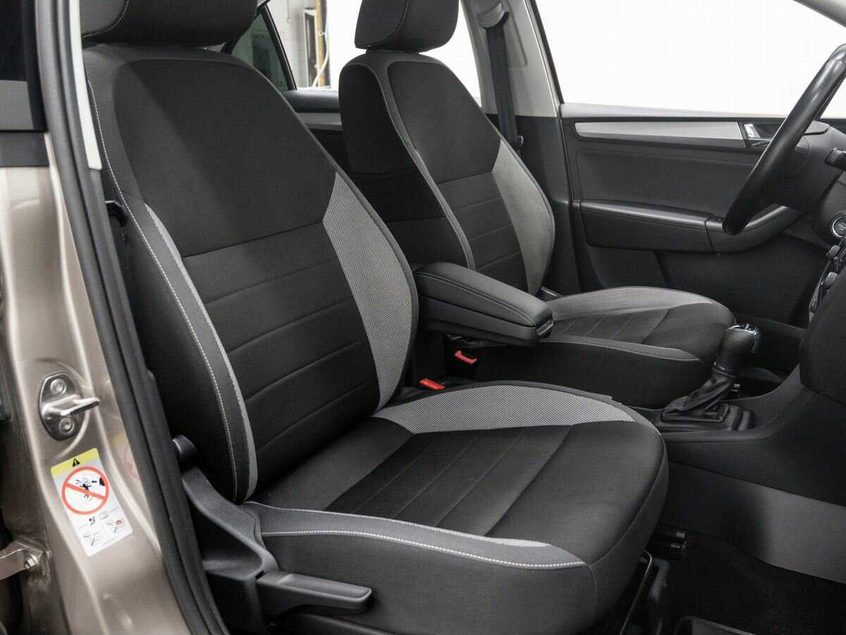 Купить Skoda Rapid с пробегом. Фото: #8