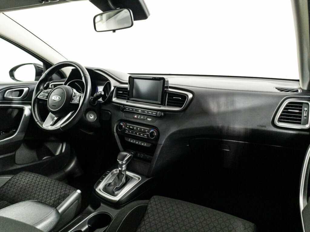 Купить Kia Ceed с пробегом. Фото: #8