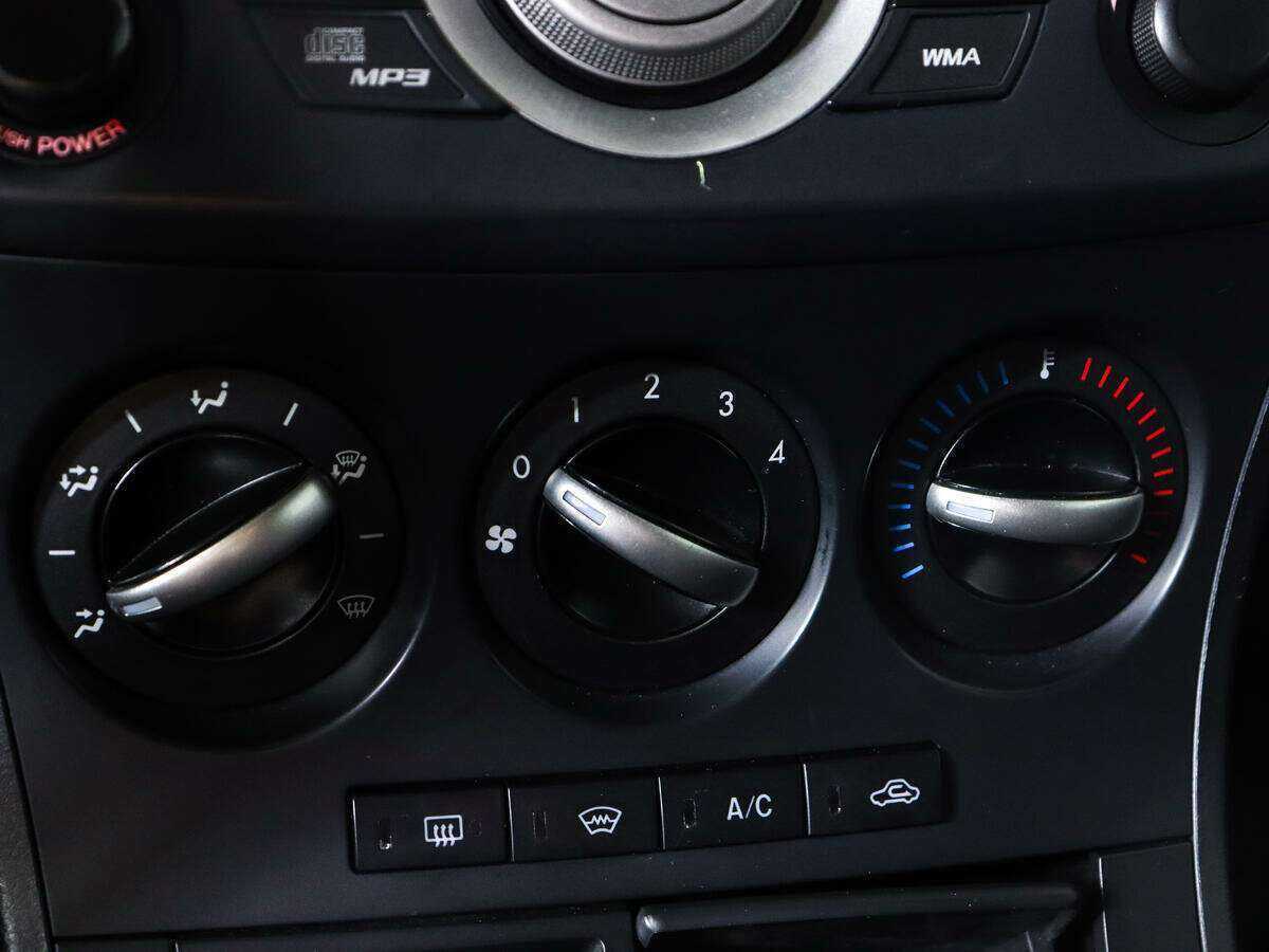 Купить Mazda 3 с пробегом. Фото: #16