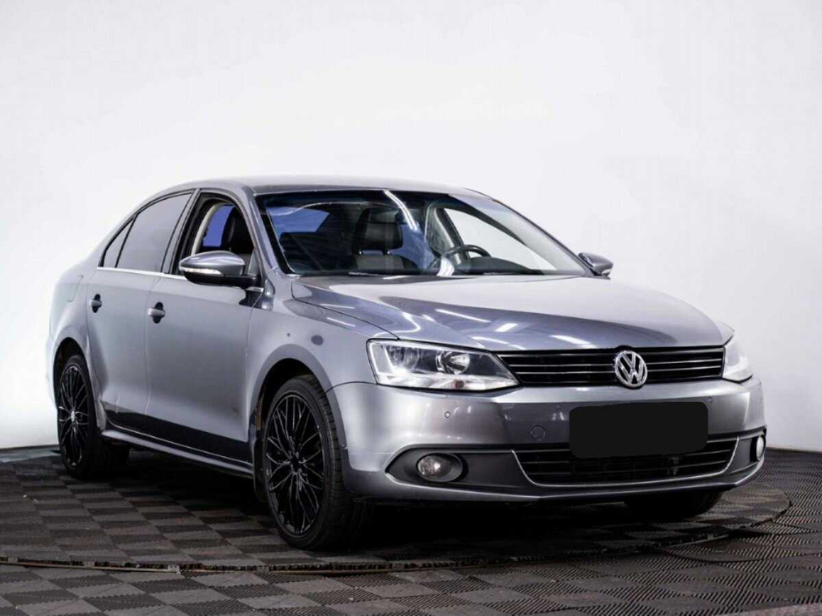 Купить Volkswagen Jetta с пробегом. Фото: #2