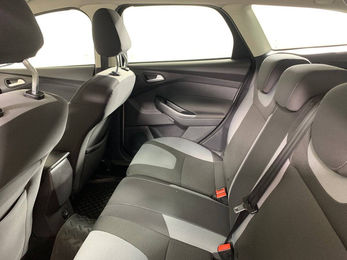 Купить Ford Focus с пробегом. Фото: #16