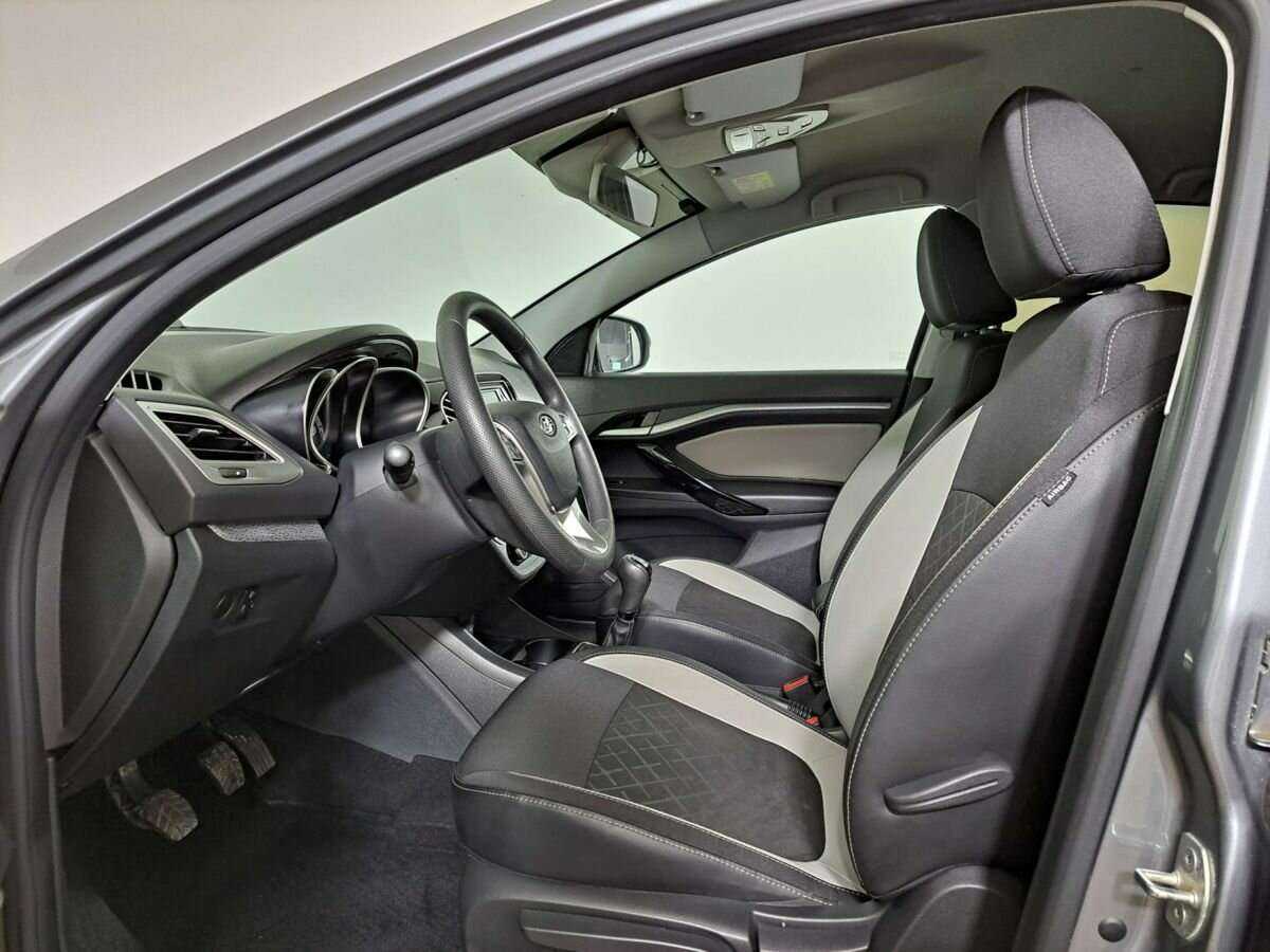 Купить Lada (ВАЗ) Vesta с пробегом. Фото: #13