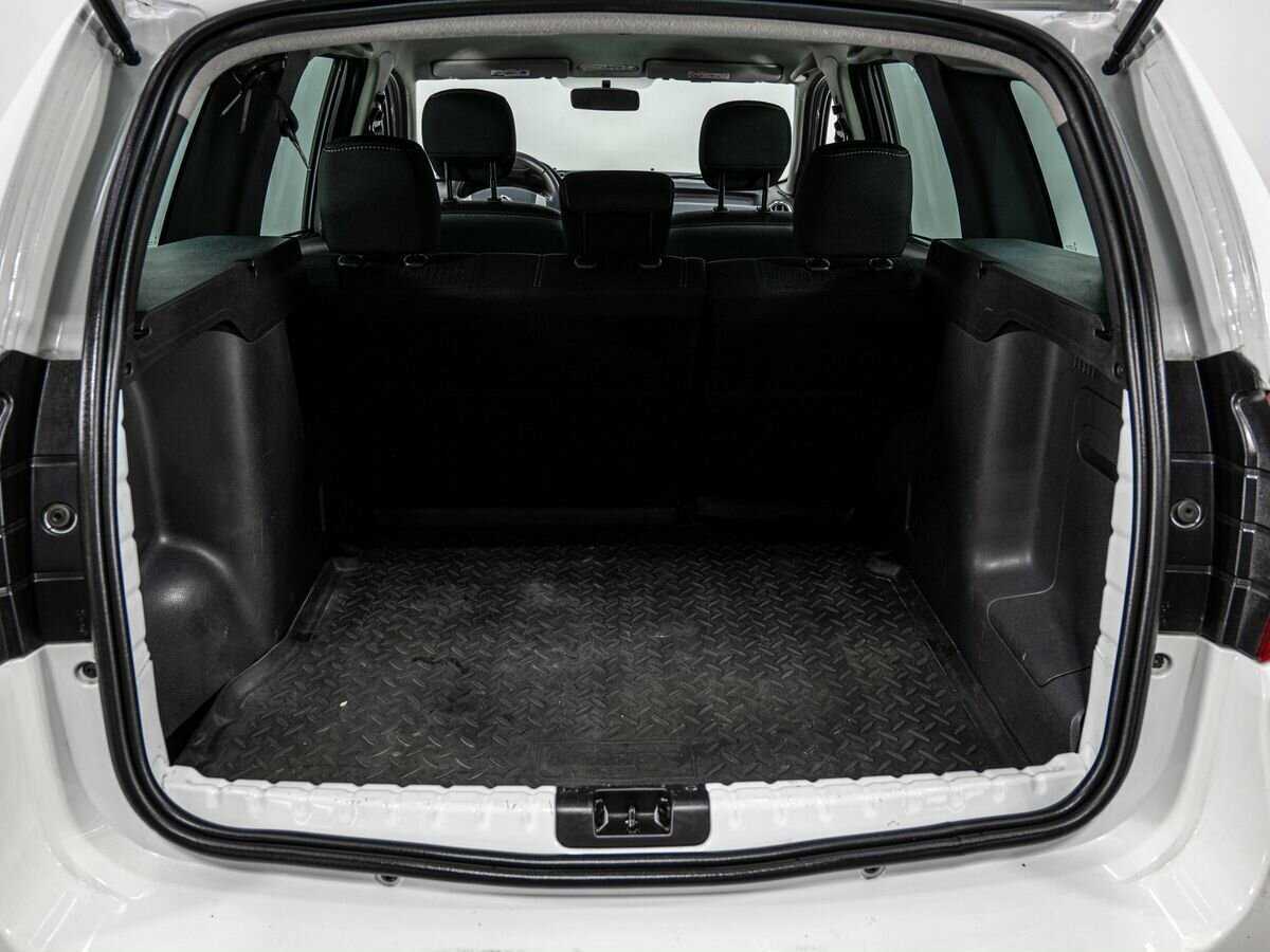 Купить Nissan Terrano с пробегом. Фото: #20