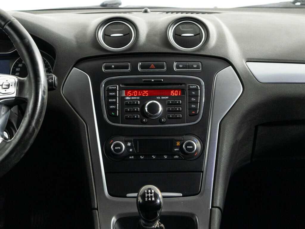 Купить Ford Mondeo с пробегом. Фото: #13