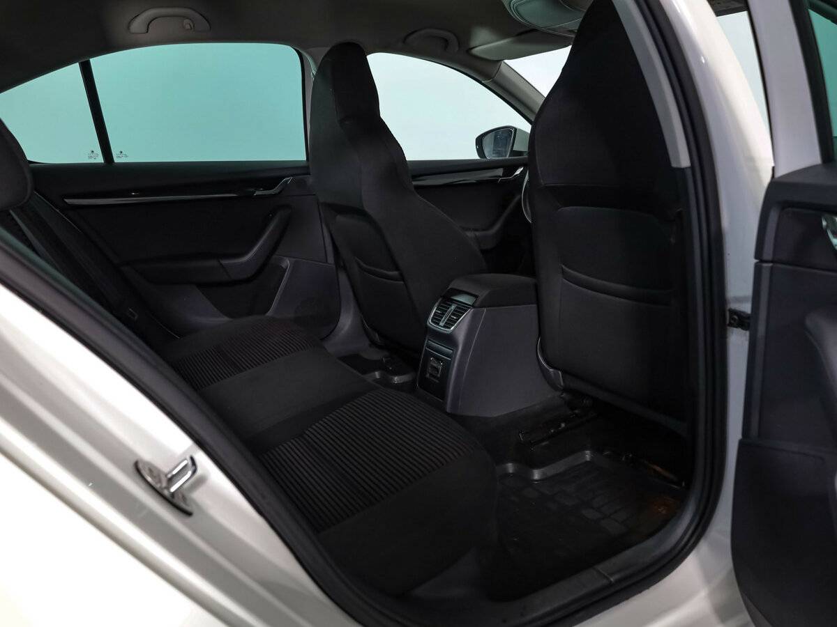 Купить Skoda Octavia с пробегом. Фото: #20