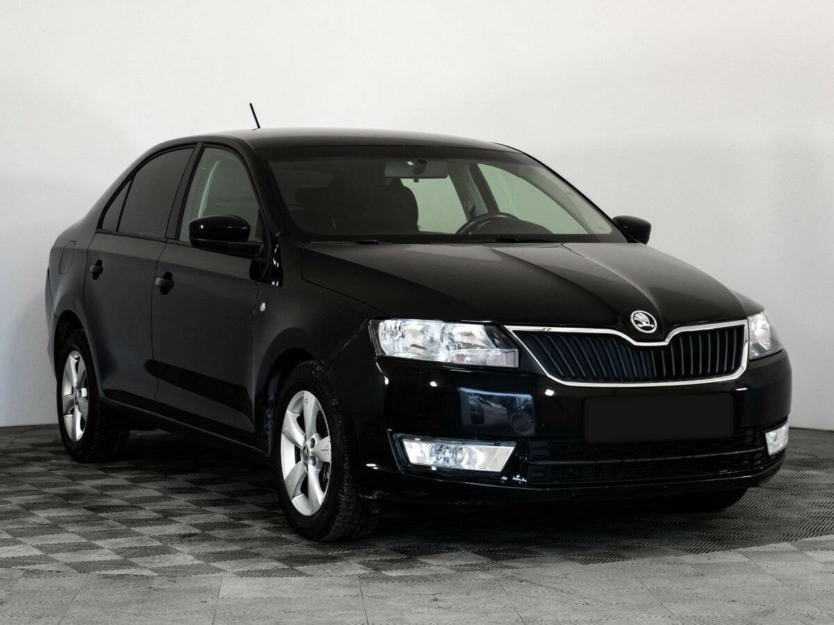 Купить Skoda Rapid с пробегом. Фото: #2