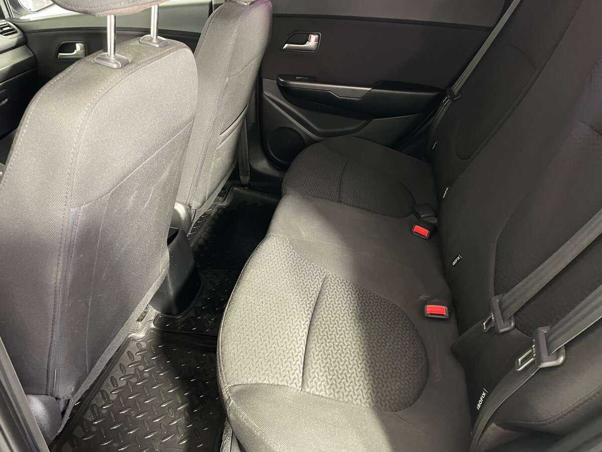Купить Kia Rio с пробегом. Фото: #17