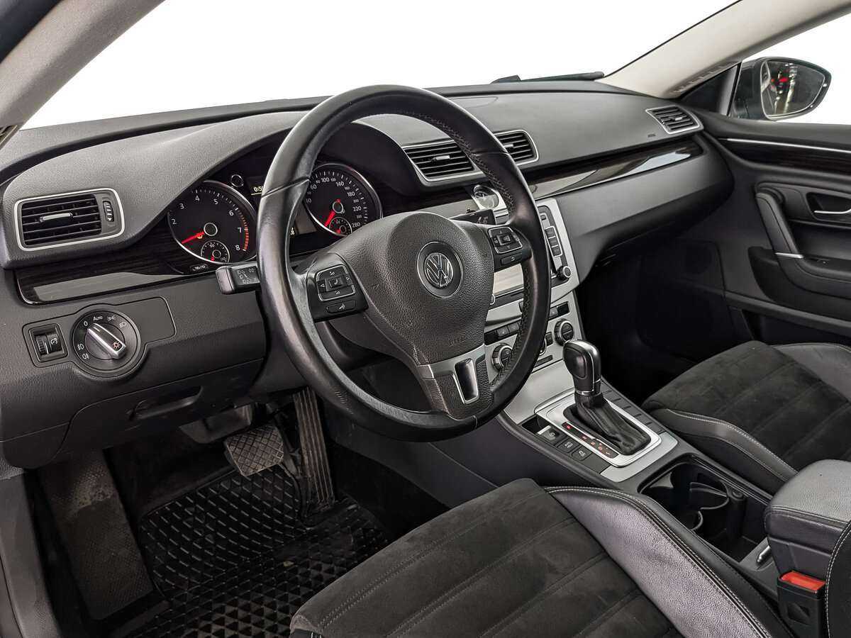 Купить Volkswagen Passat CC с пробегом. Фото: #13