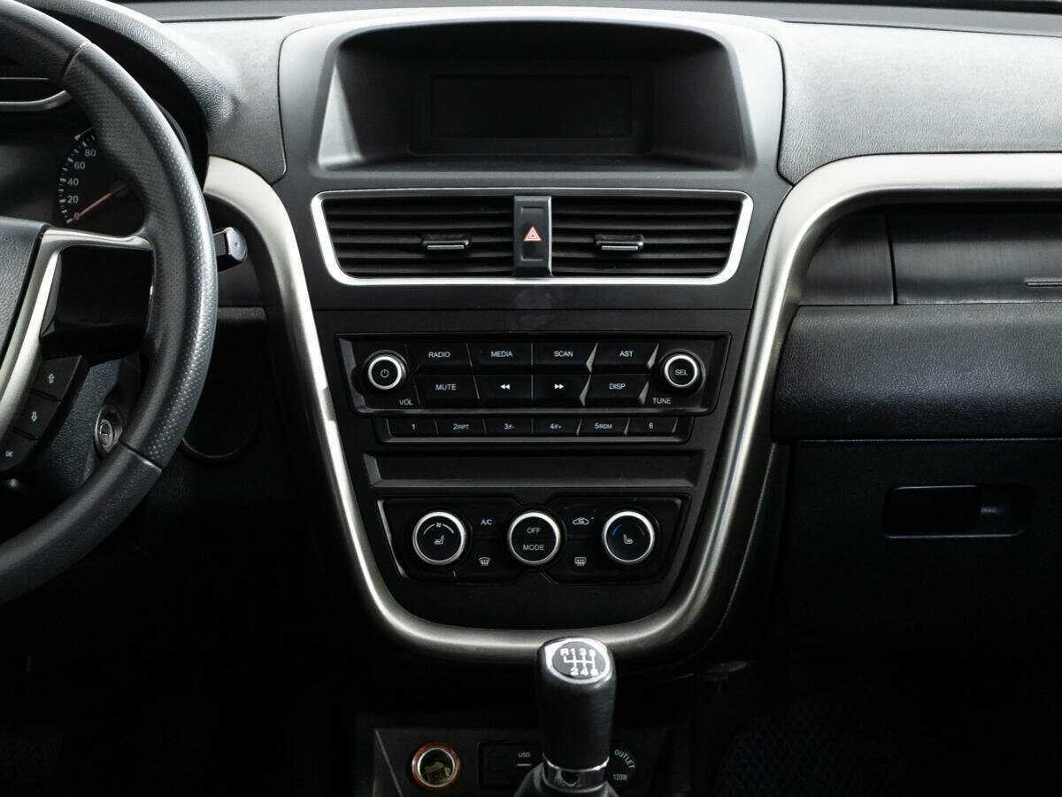 Купить FAW Besturn X80 с пробегом. Фото: #13