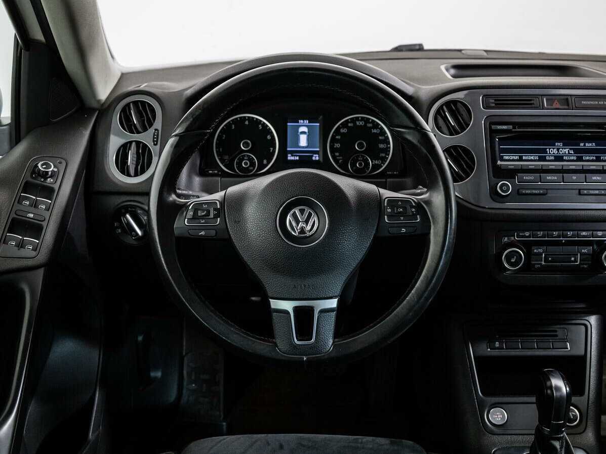 Купить Volkswagen Tiguan с пробегом. Фото: #11