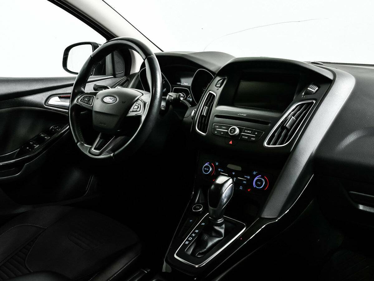 Купить Ford Focus с пробегом. Фото: #8