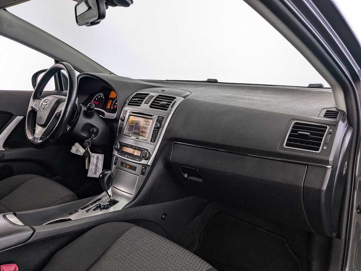 Купить Toyota Avensis с пробегом. Фото: #8