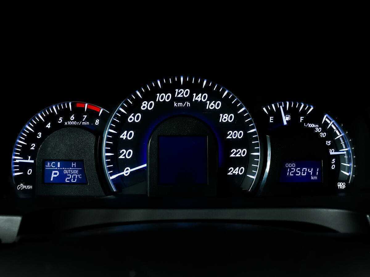 Купить Toyota Camry с пробегом. Фото: #9