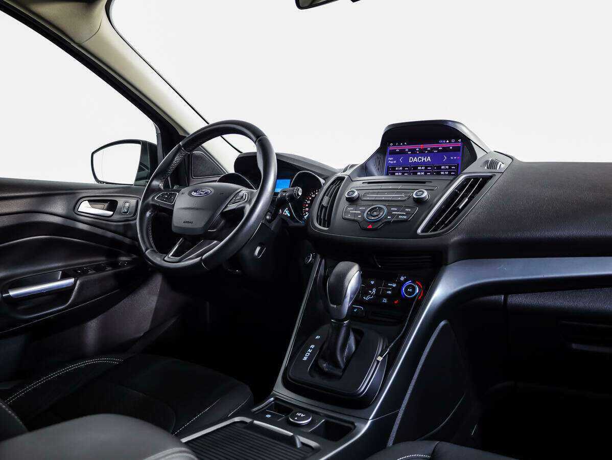 Купить Ford Kuga с пробегом. Фото: #7