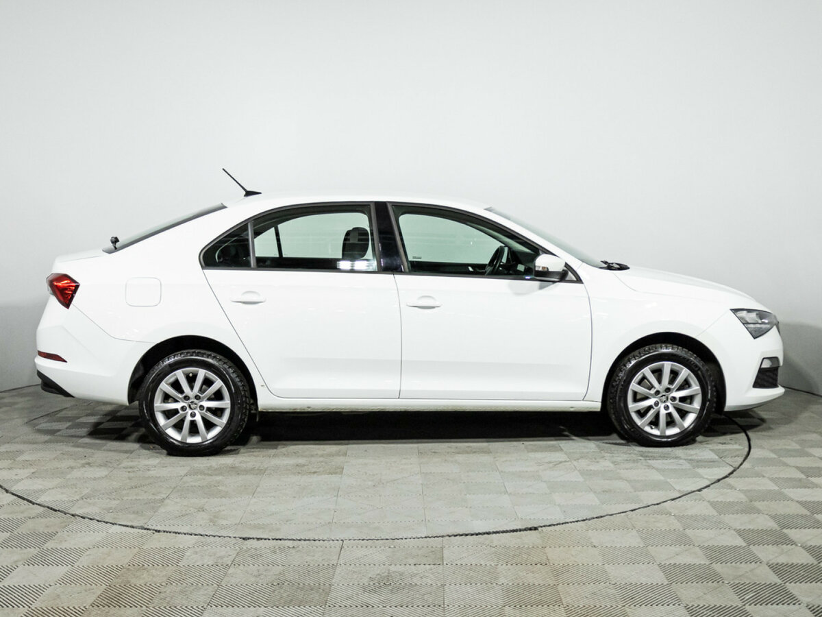Купить Skoda Rapid с пробегом. Фото: #3