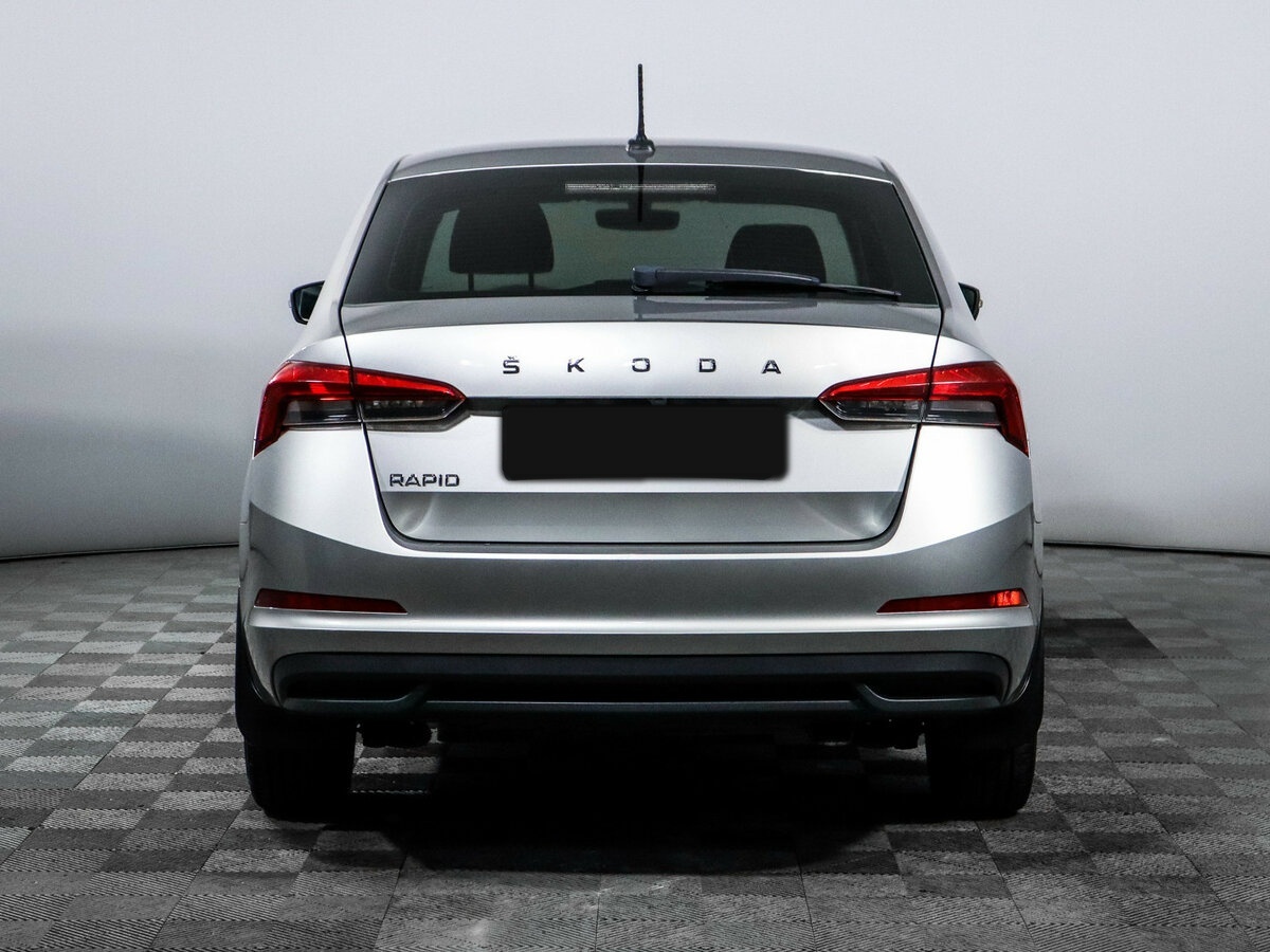 Купить Skoda Rapid с пробегом. Фото: #4