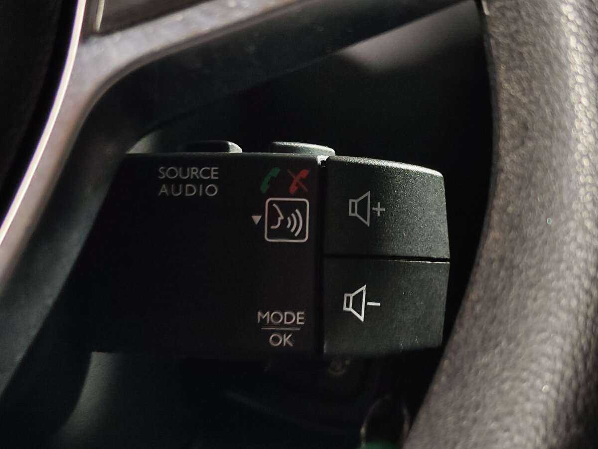 Купить Renault Logan с пробегом. Фото: #15