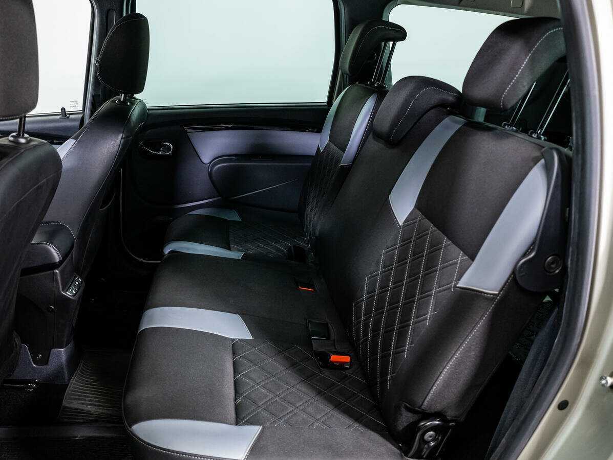 Купить Lada (ВАЗ) Largus с пробегом. Фото: #9