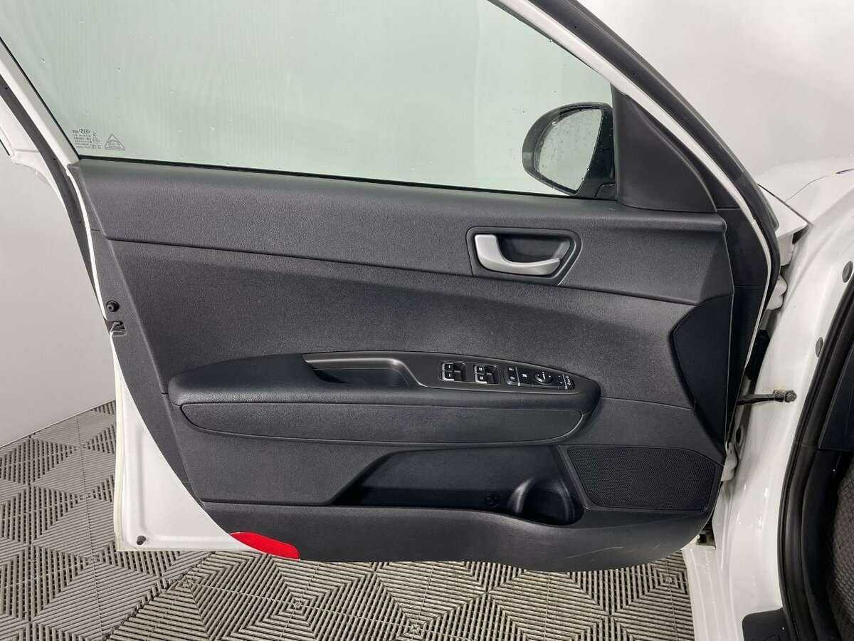 Купить Kia Optima с пробегом. Фото: #5