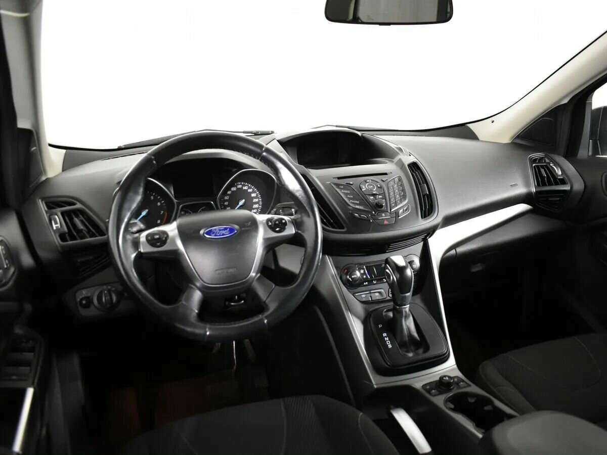 Купить Ford Kuga с пробегом. Фото: #8