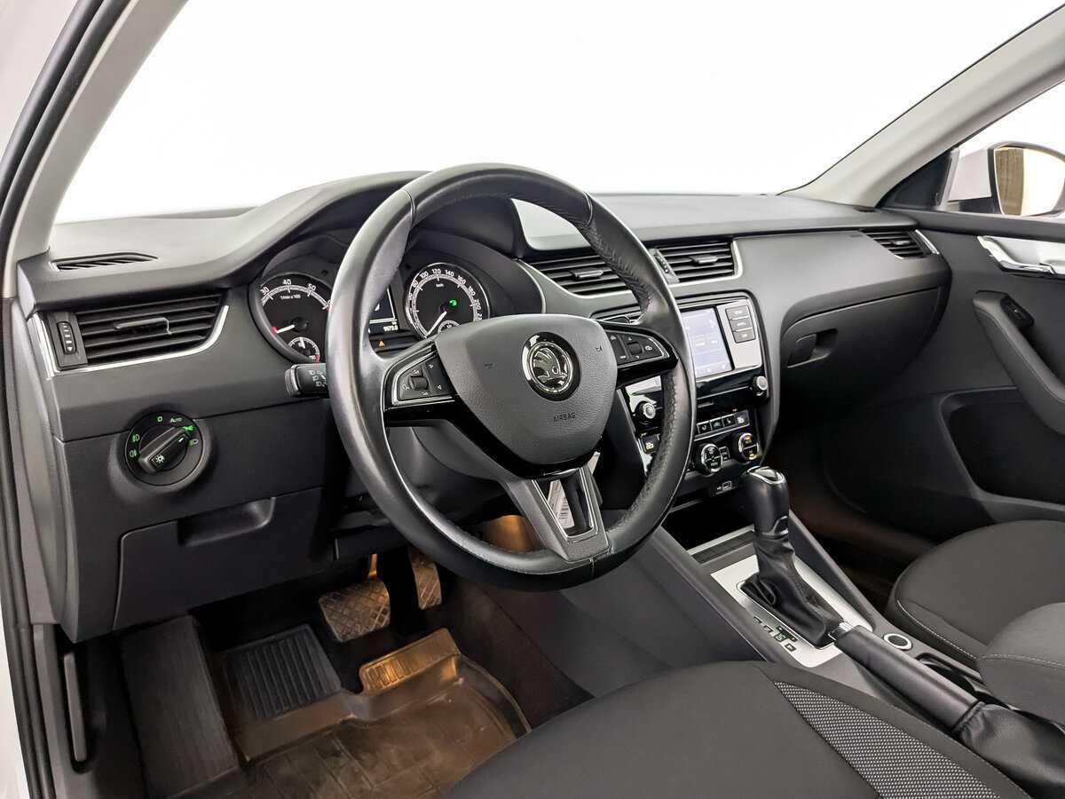 Купить Skoda Octavia с пробегом. Фото: #15