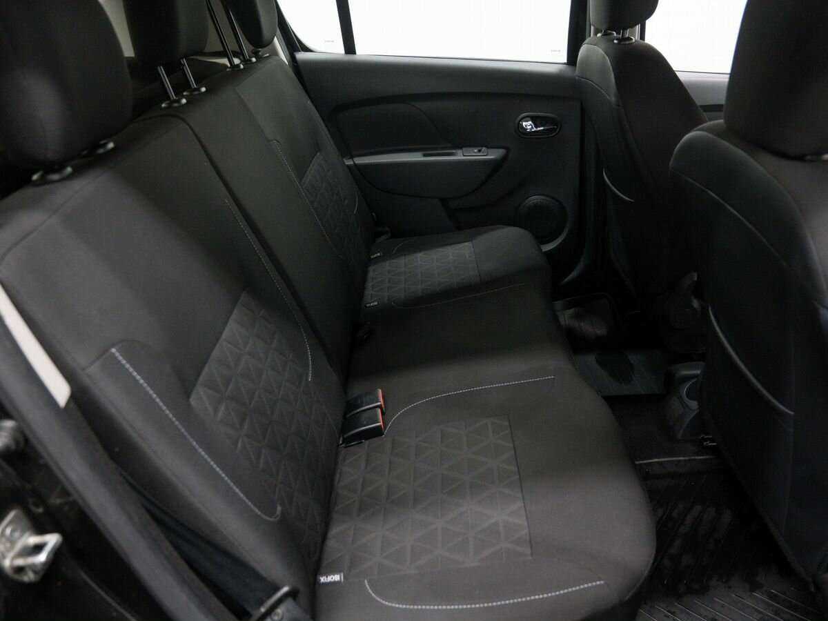 Купить Renault Sandero с пробегом. Фото: #9
