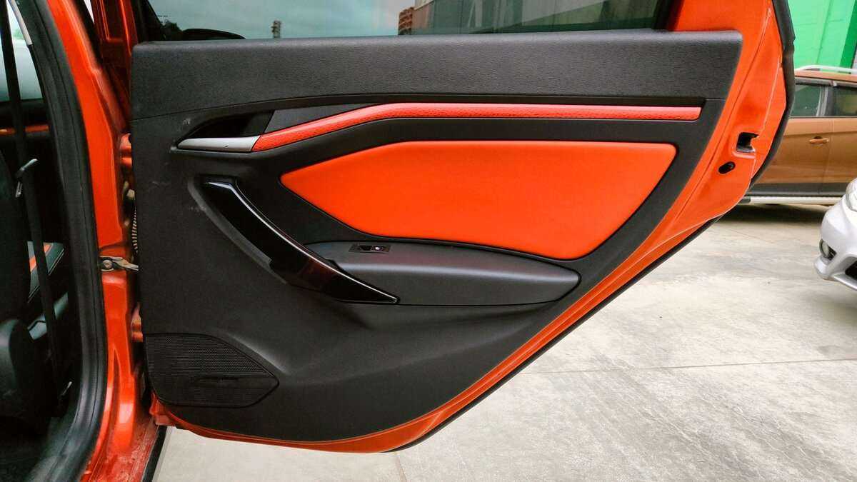 Купить Lada (ВАЗ) Vesta с пробегом. Фото: #17