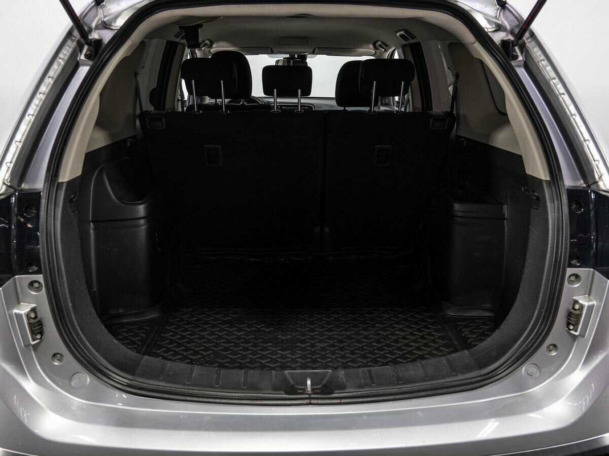 Купить Mitsubishi Outlander с пробегом. Фото: #22