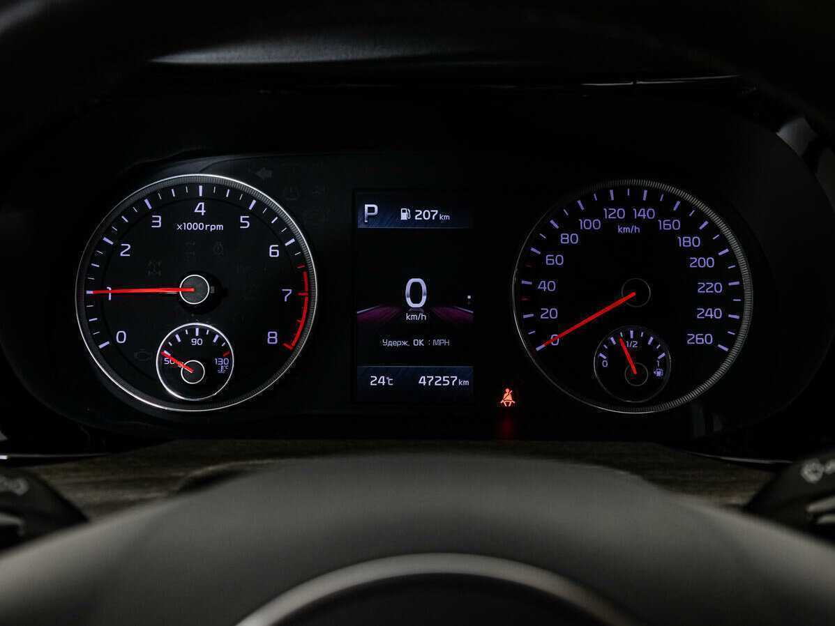 Купить Kia K5 с пробегом. Фото: #11