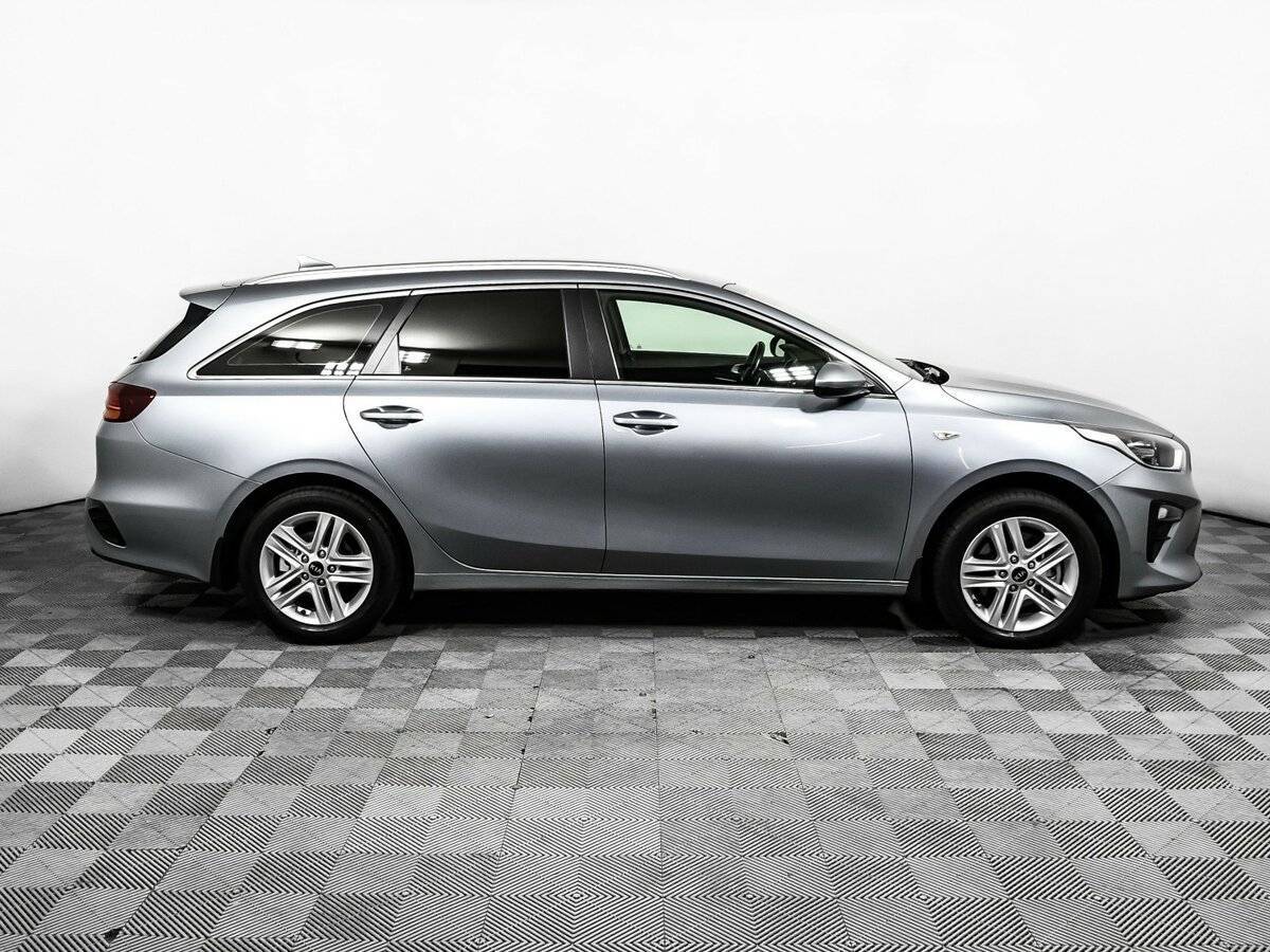 Купить Kia Ceed с пробегом. Фото: #3