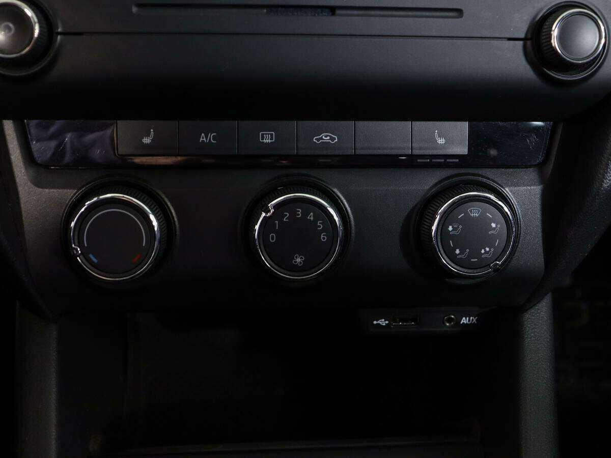 Купить Skoda Octavia с пробегом. Фото: #13