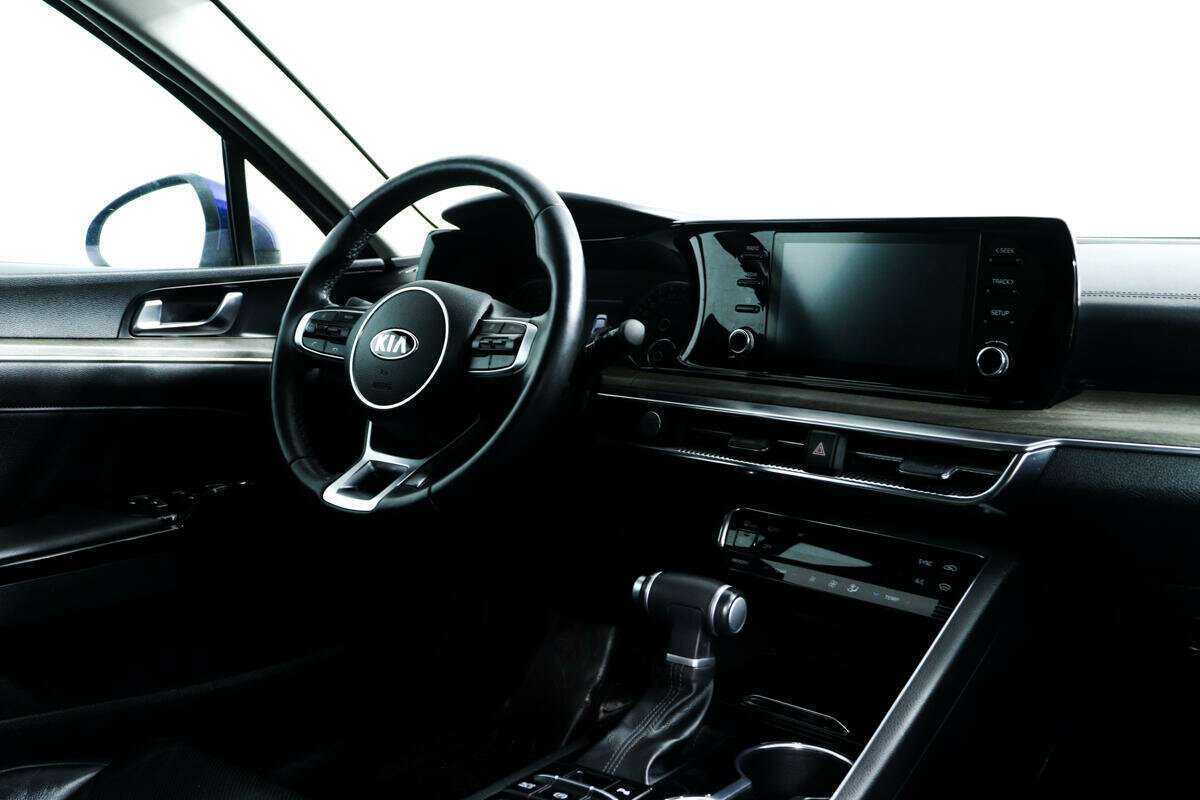 Купить Kia K5 с пробегом. Фото: #8