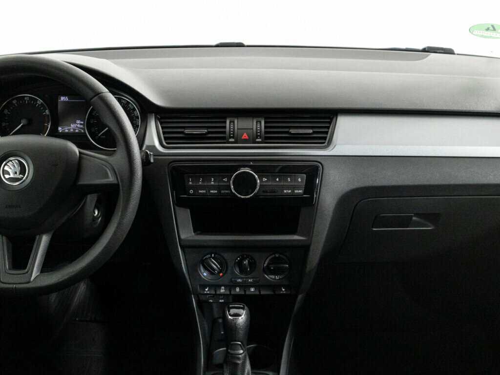 Купить Skoda Rapid с пробегом. Фото: #13