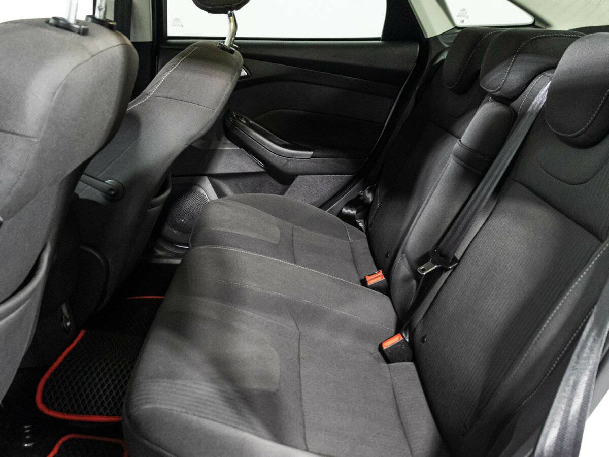 Купить Ford Focus с пробегом. Фото: #9
