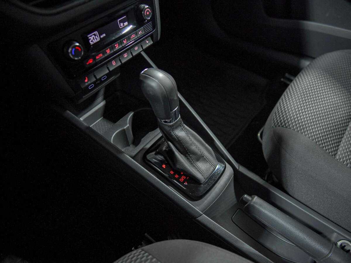 Купить Volkswagen Polo с пробегом. Фото: #9