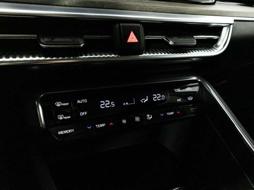 Купить Kia K5 с пробегом. Фото: #19