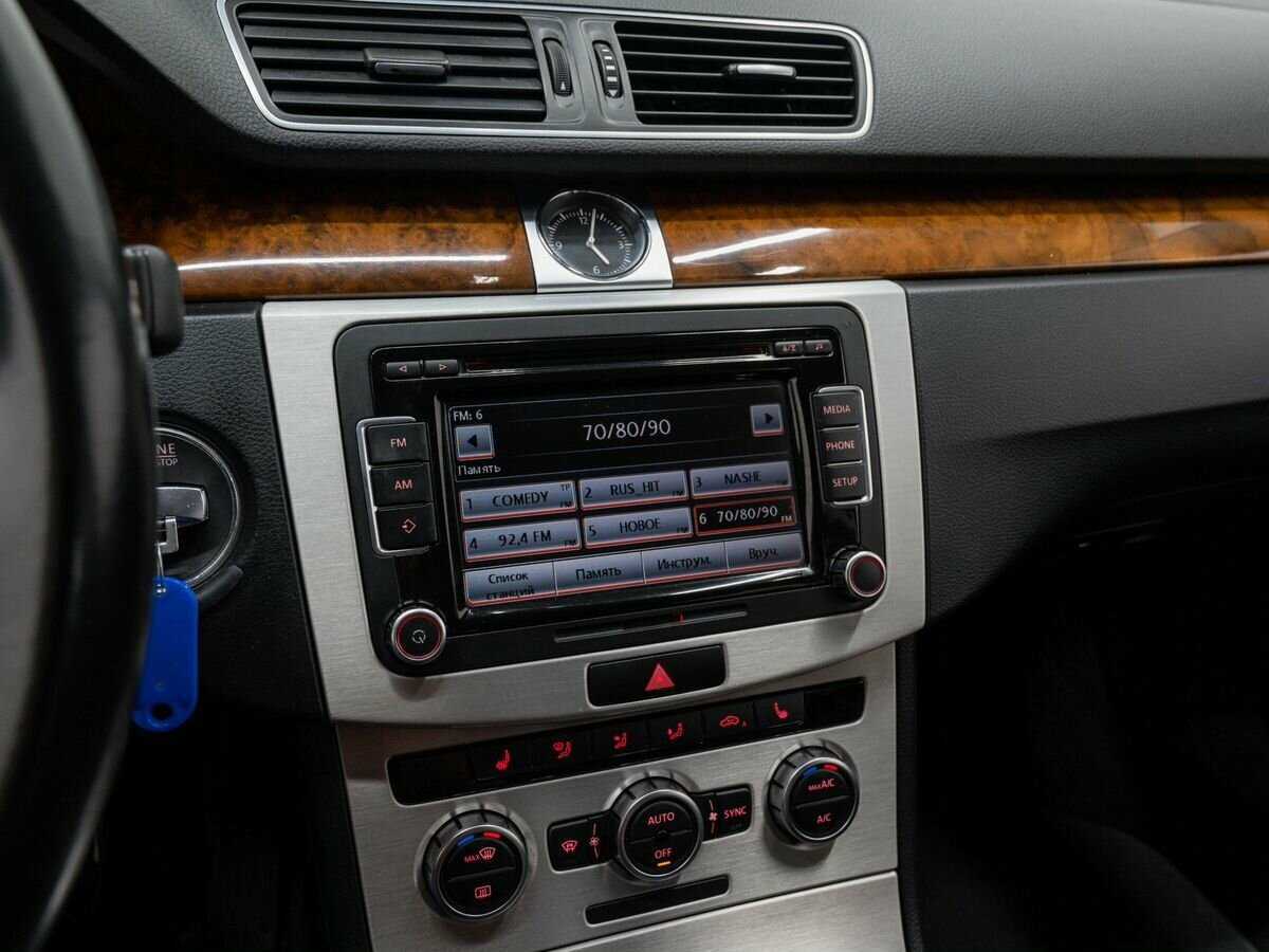 Купить Volkswagen Passat с пробегом. Фото: #19